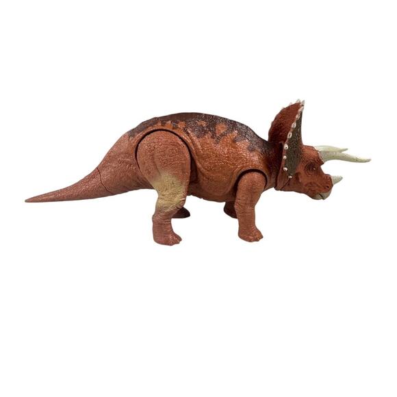 Jurassic World Triceratops Roarivores Dinosaur Action Figure - Sound & Movement - Picture 3 of 8